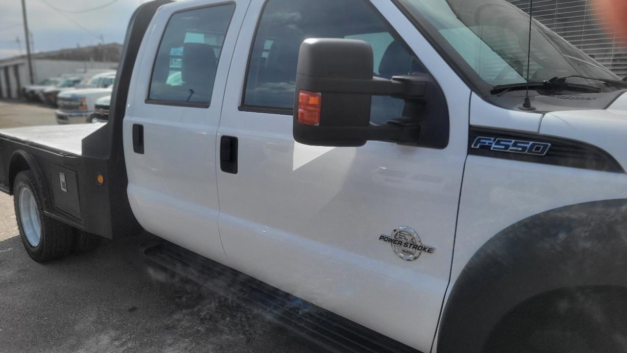 Ford Super Duty F-550 DRW 2WD Crew Cab 176" WB 60" CA XL 2011