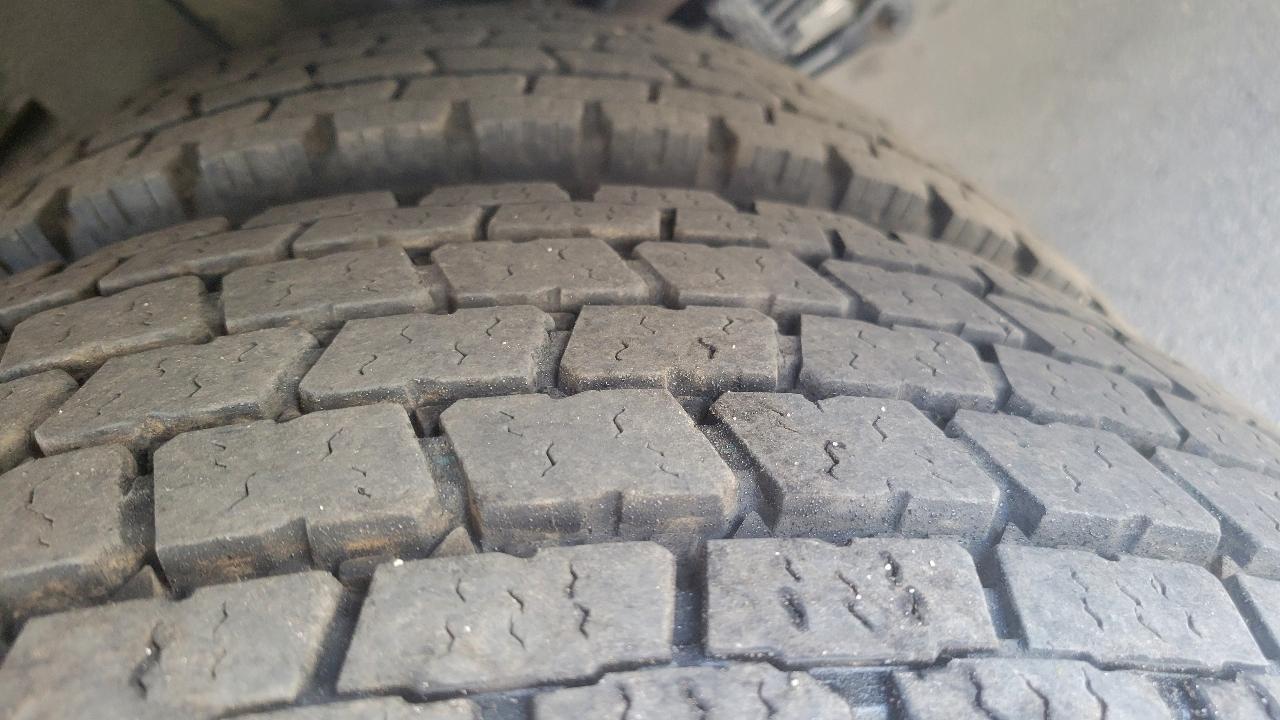 Ford Super Duty F-550 DRW 2WD Crew Cab 176" WB 60" CA XL 2011