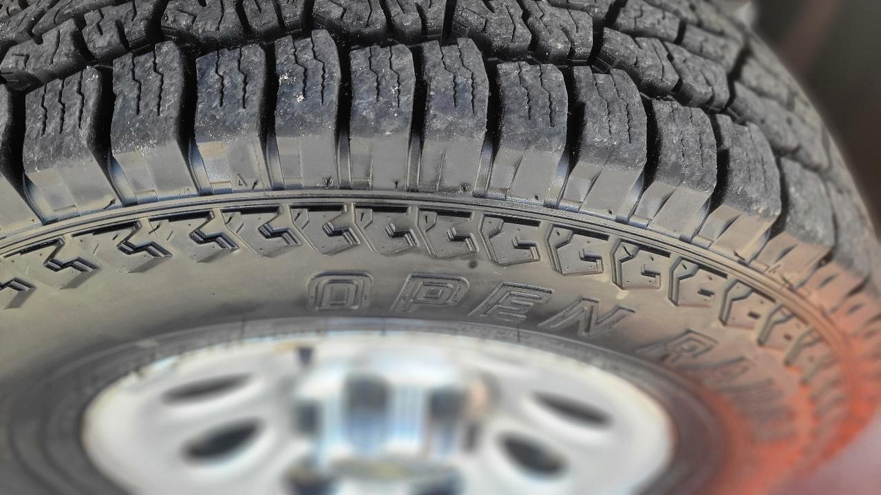 Chevrolet Silverado 1500 4WD Reg Cab 119.0" Work Truck 2013