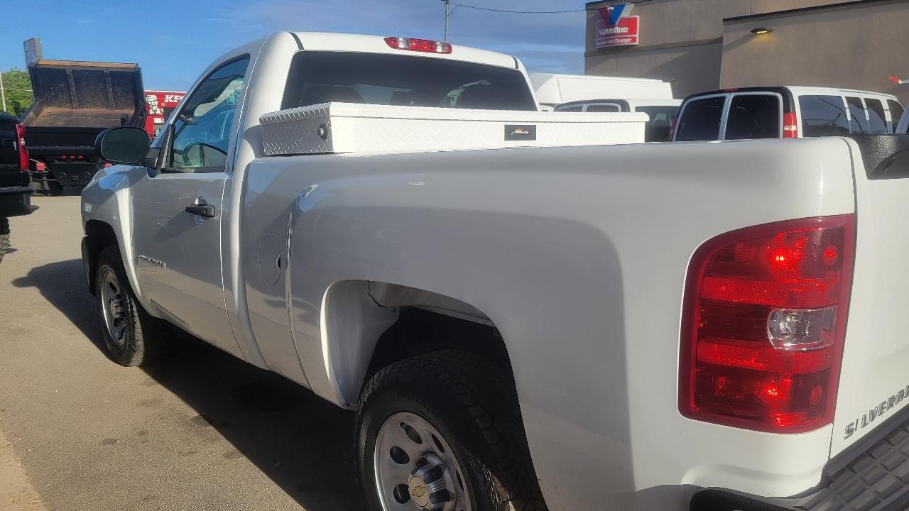 Chevrolet Silverado 1500 4WD Reg Cab 119.0" Work Truck 2013