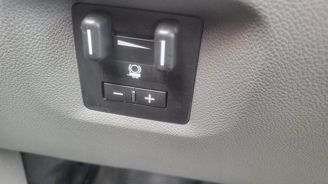 Chevrolet Silverado 1500 4WD Reg Cab 119.0" Work Truck 2013