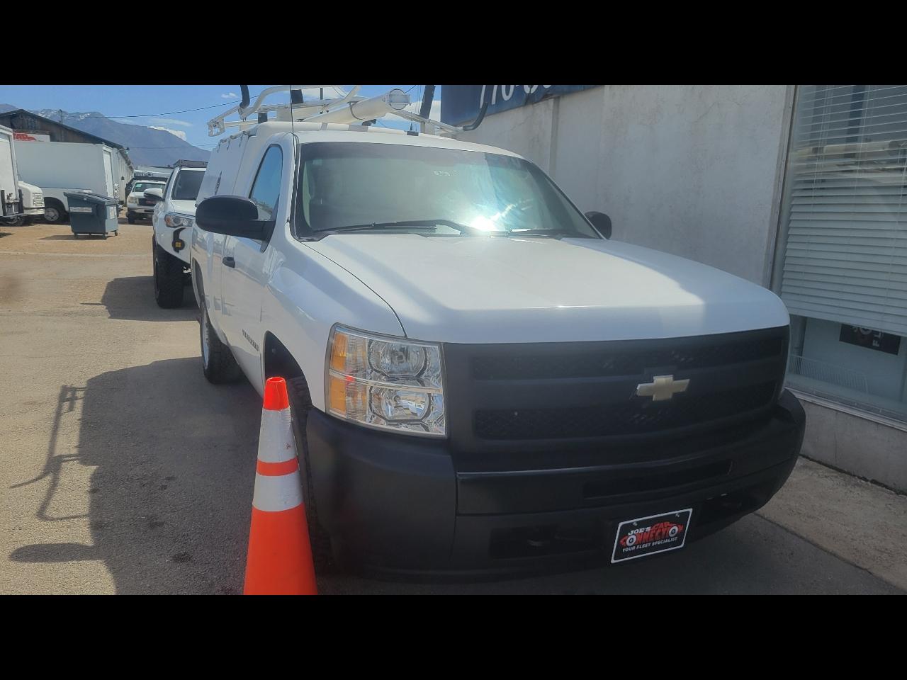 Chevrolet Silverado 1500 4WD Reg Cab 119.0" Work Truck 2011