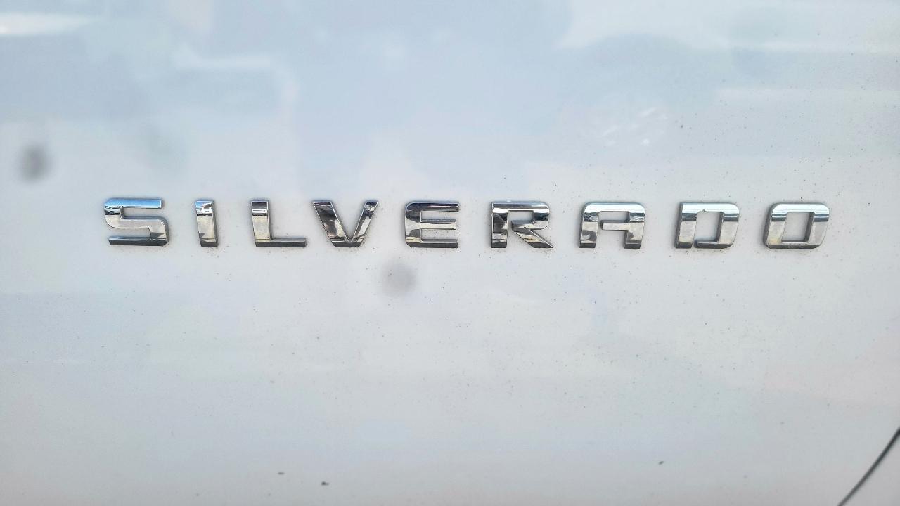 Chevrolet Silverado 1500 4WD Reg Cab 119.0" Work Truck 2011