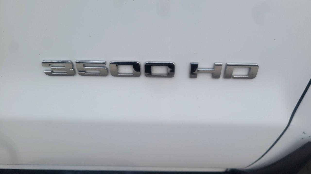 Chevrolet Silverado 3500HD Built After Aug 14 4WD Crew Cab 171.5" WB, 59.06" CA WT 2015