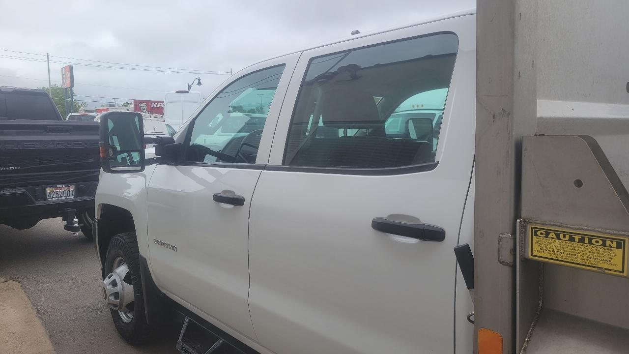 Chevrolet Silverado 3500HD Built After Aug 14 4WD Crew Cab 171.5" WB, 59.06" CA WT 2015