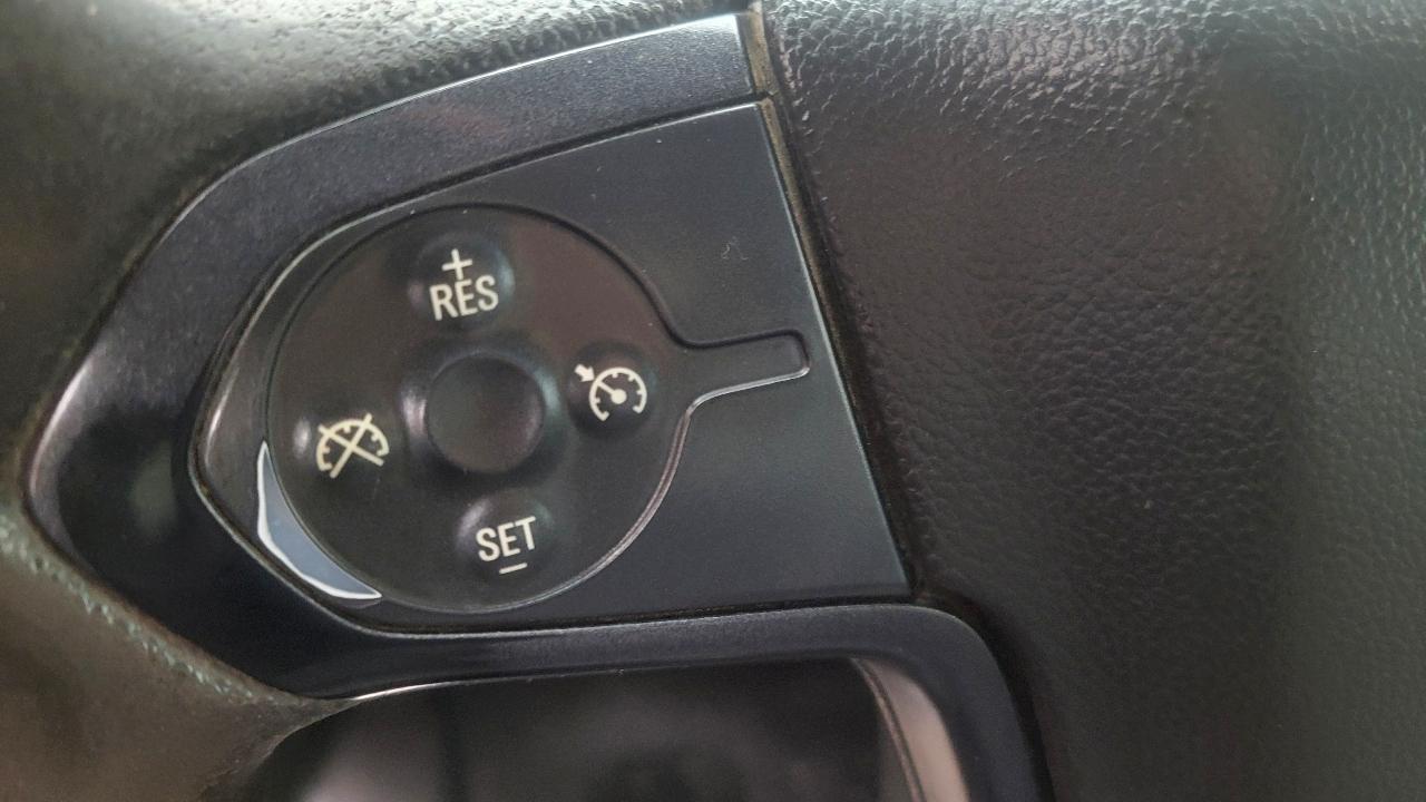 Chevrolet Silverado 3500HD Built After Aug 14 4WD Crew Cab 171.5" WB, 59.06" CA WT 2015