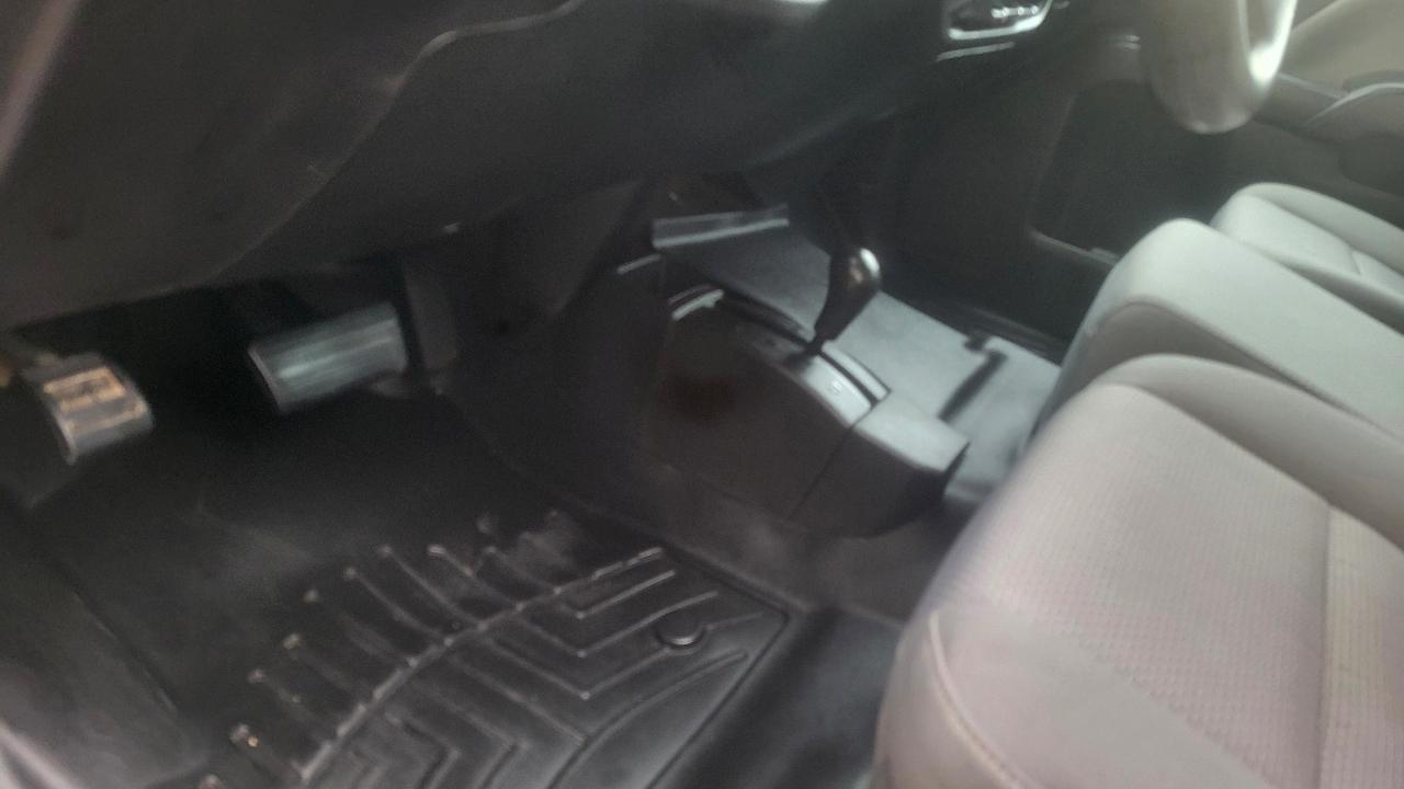 Chevrolet Silverado 3500HD Built After Aug 14 4WD Crew Cab 171.5" WB, 59.06" CA WT 2015