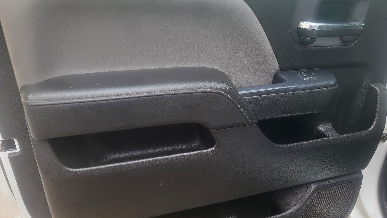 Chevrolet Silverado 3500HD Built After Aug 14 4WD Crew Cab 171.5" WB, 59.06" CA WT 2015