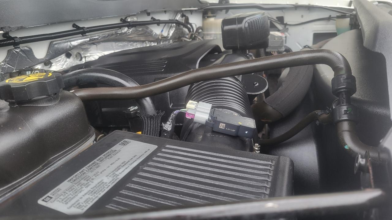 Chevrolet Silverado 3500HD Built After Aug 14 4WD Crew Cab 171.5" WB, 59.06" CA WT 2015