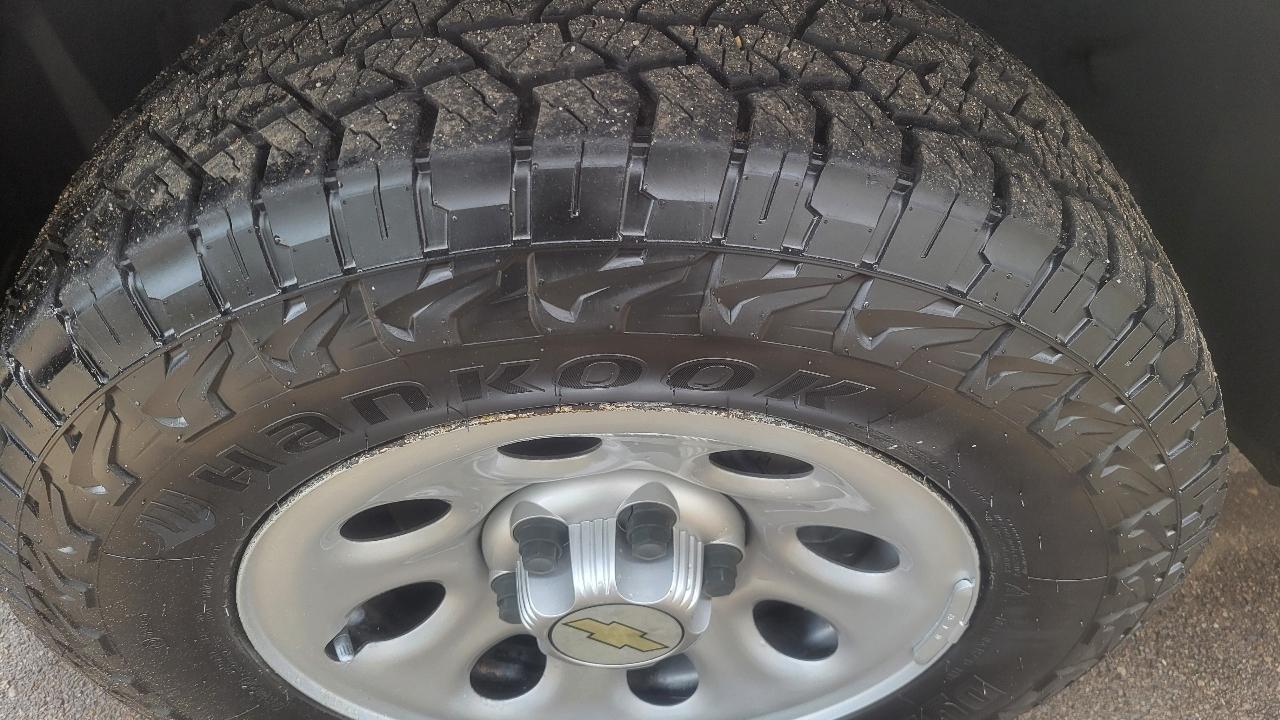 Chevrolet Silverado 1500 2WD Reg Cab 119.0" Work Truck 2012