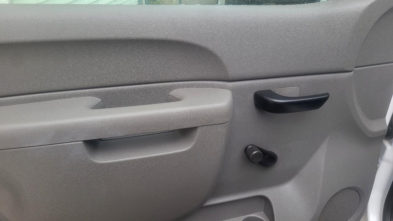 Chevrolet Silverado 1500 2WD Reg Cab 119.0" Work Truck 2012