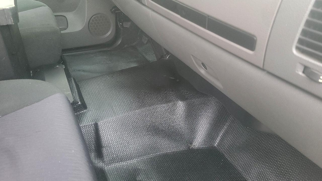 Chevrolet Silverado 1500 2WD Reg Cab 119.0" Work Truck 2012