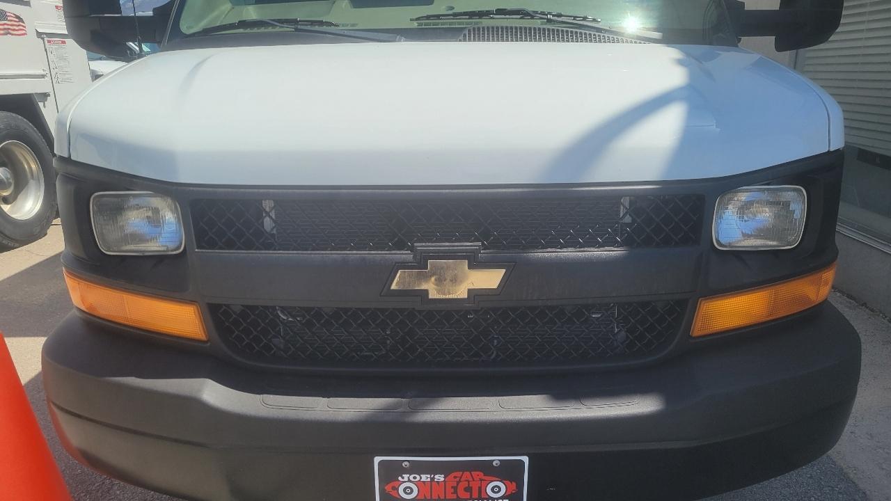 Chevrolet Express Commercial Cutaway 3500 Van 139" 2016