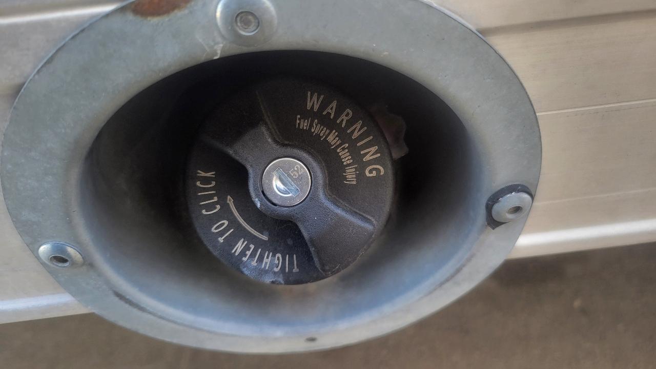 Chevrolet Express Commercial Cutaway 3500 Van 139" 2016