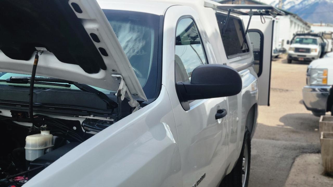 Chevrolet Silverado 1500 4WD Reg Cab 119.0" Work Truck 2012