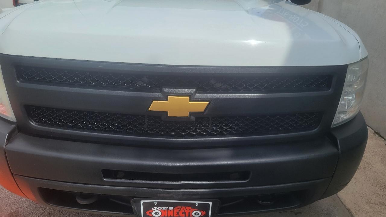 Chevrolet Silverado 1500 4WD Reg Cab 119.0" Work Truck 2012