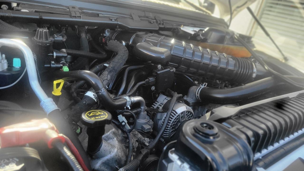 Ford Super Duty F-450 DRW Reg Cab 141" WB 60" CA XLT 2006