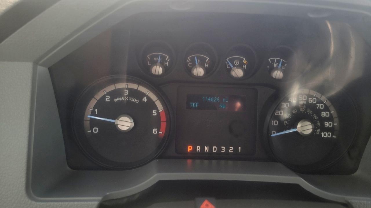Ford Super Duty F-550 DRW 4WD SuperCab 186" WB 84" CA XLT 2016