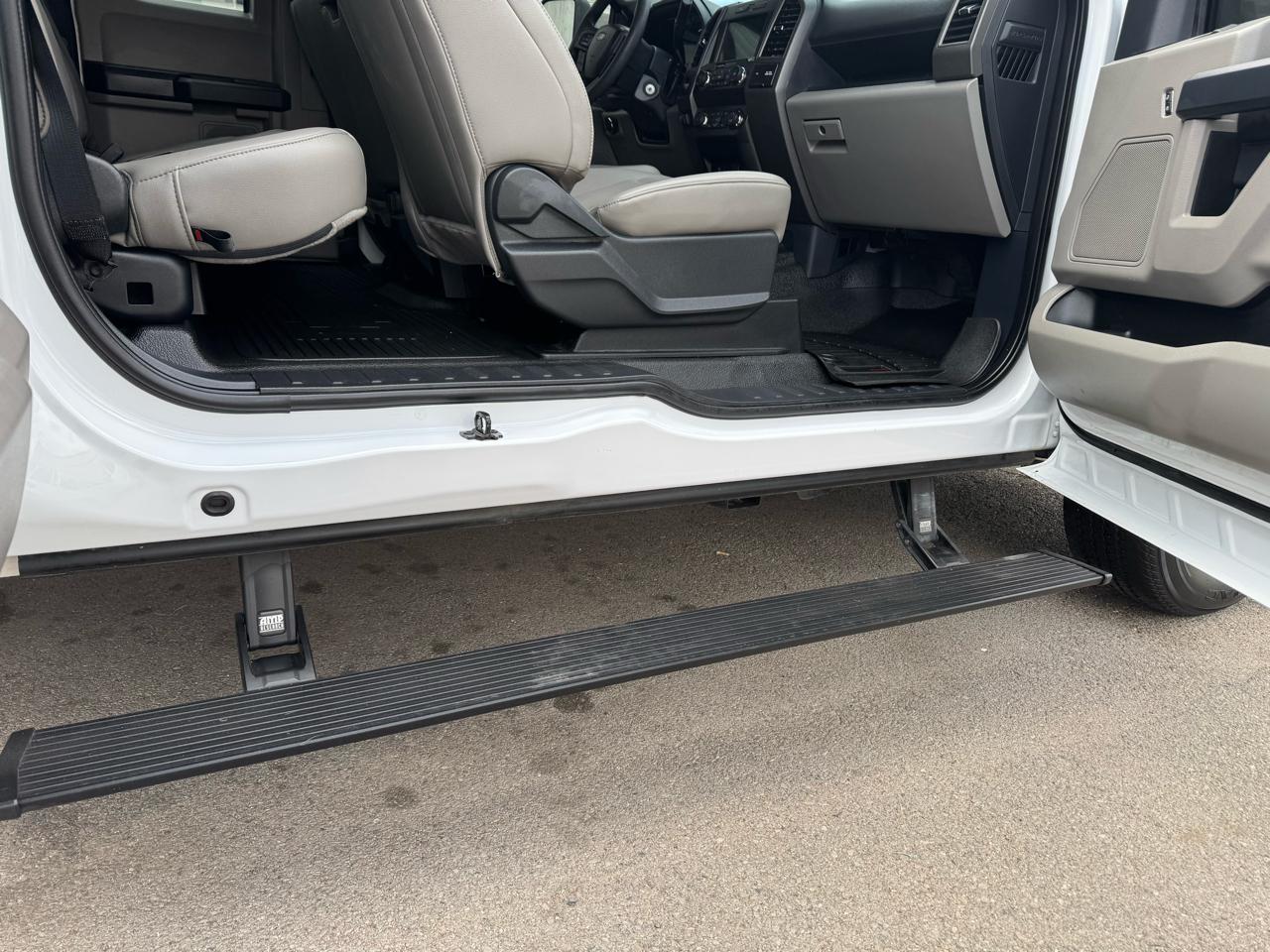 Ford Super Duty F-250 SRW Lariat 2WD SuperCab 8' Box 2022