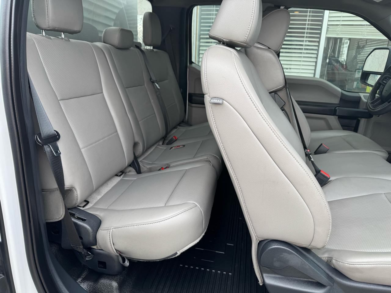 Ford Super Duty F-250 SRW Lariat 2WD SuperCab 8' Box 2022
