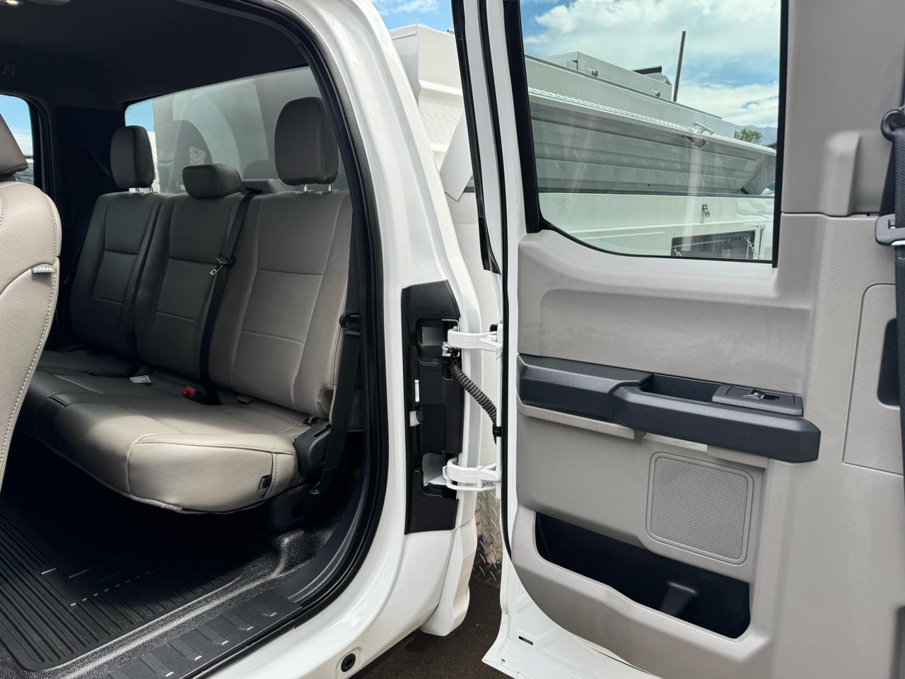 Ford Super Duty F-250 SRW Lariat 2WD SuperCab 8' Box 2022