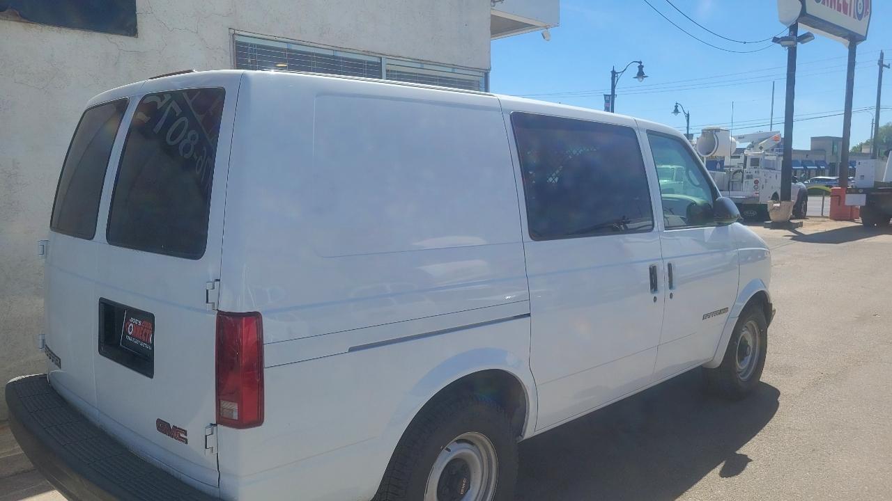 GMC Safari Cargo Van 111.2" WB AWD 2000
