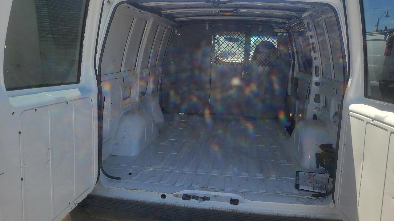 GMC Safari Cargo Van 111.2" WB AWD 2000