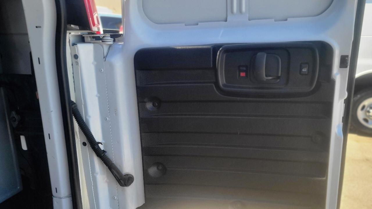 Chevrolet Chevy Cargo Van 2500 135" WB 2018