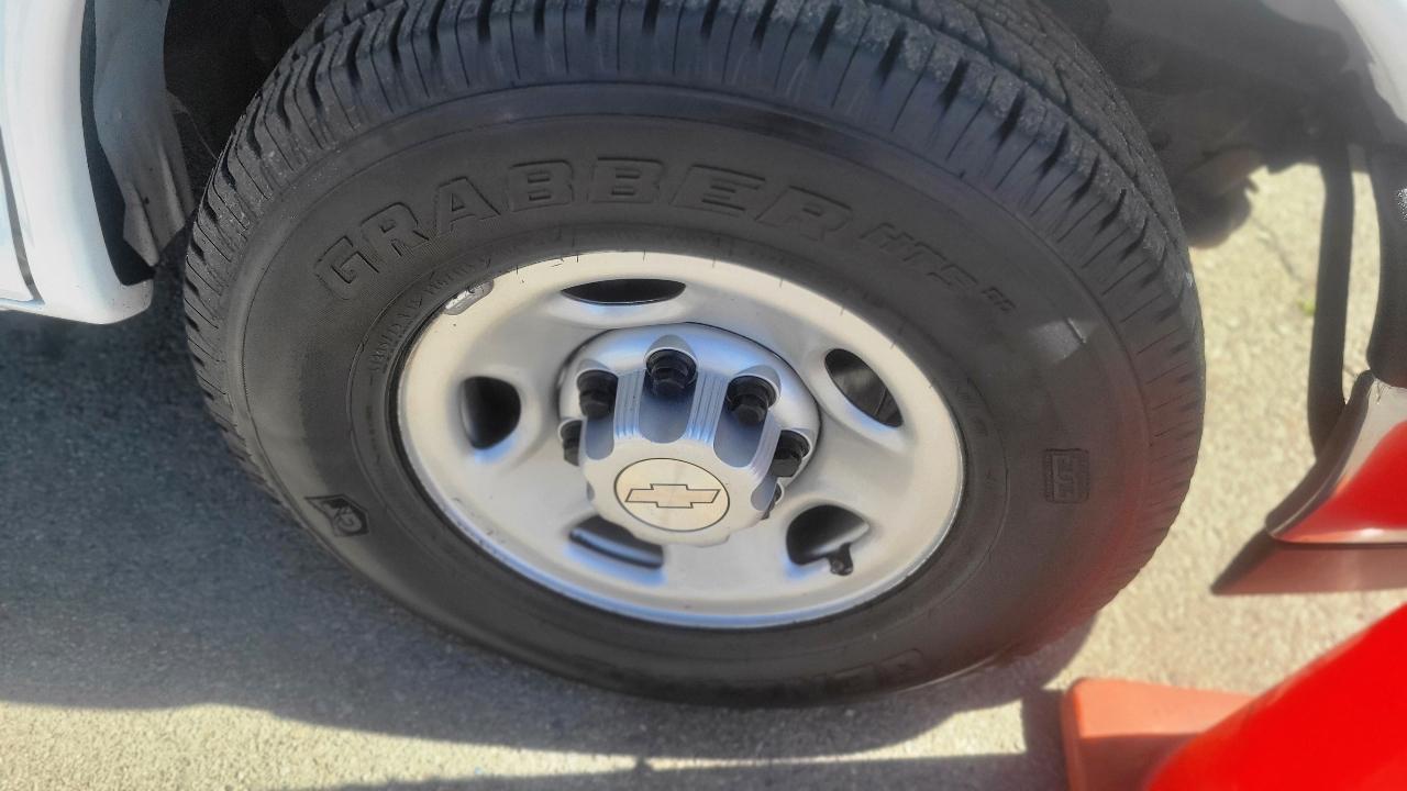 Chevrolet Chevy Cargo Van 2500 135" WB 2018