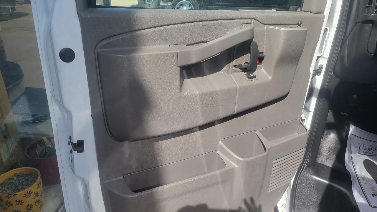 Chevrolet Express Cargo Van RWD 2500 135" 2018