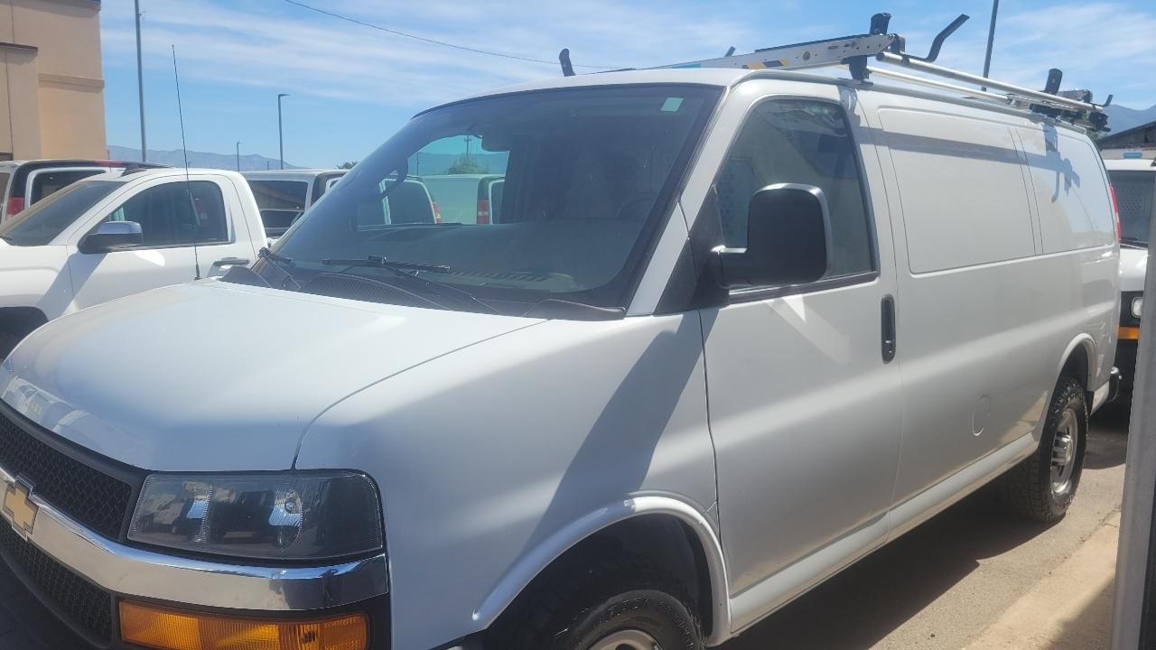 Chevrolet Express Cargo Van RWD 2500 135" 2017