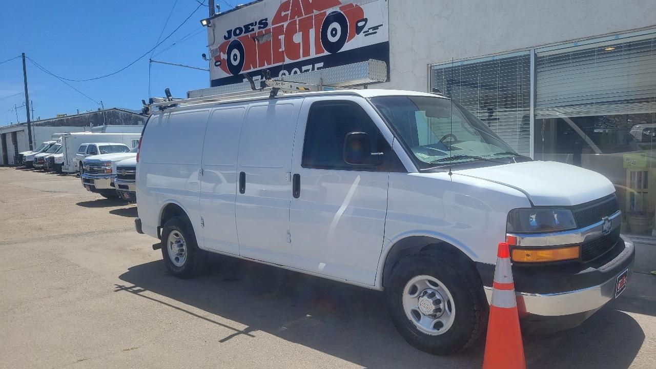 Chevrolet Express Cargo Van RWD 2500 135" 2018