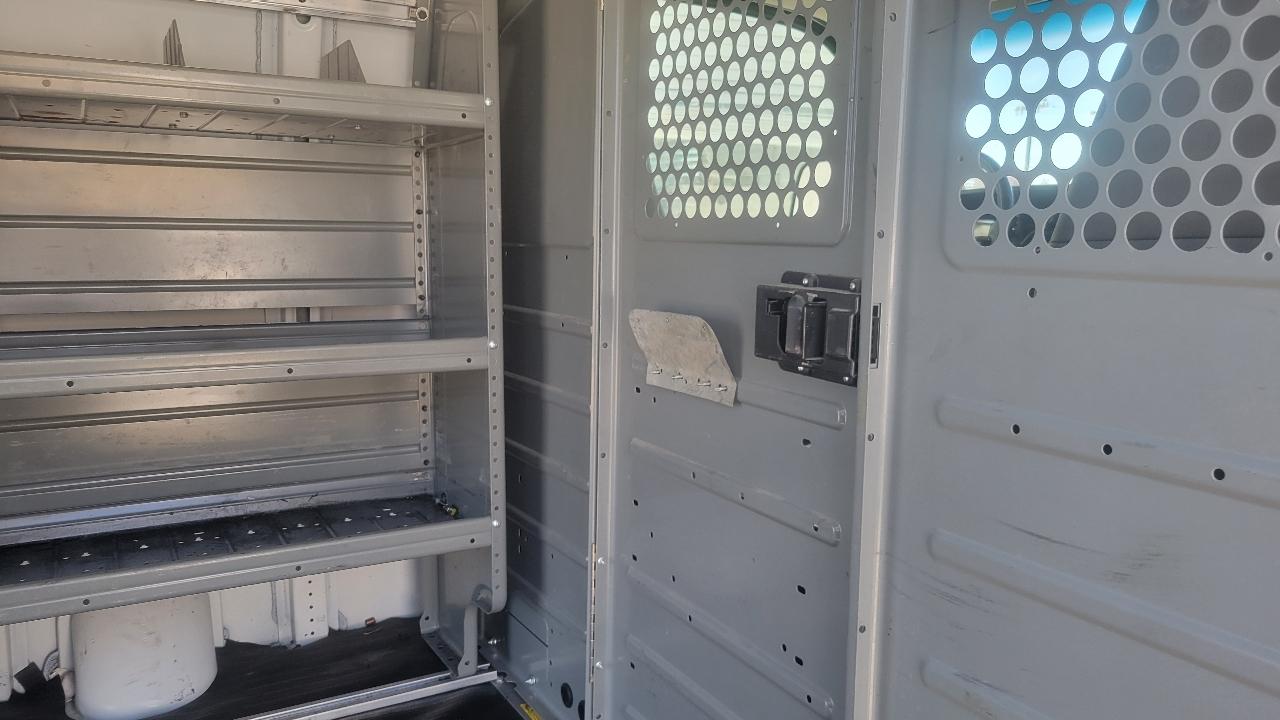 Chevrolet Express Cargo Van RWD 2500 135" 2018