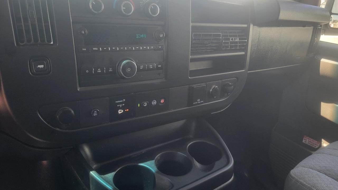 Chevrolet Express Cargo Van RWD 2500 135" 2018