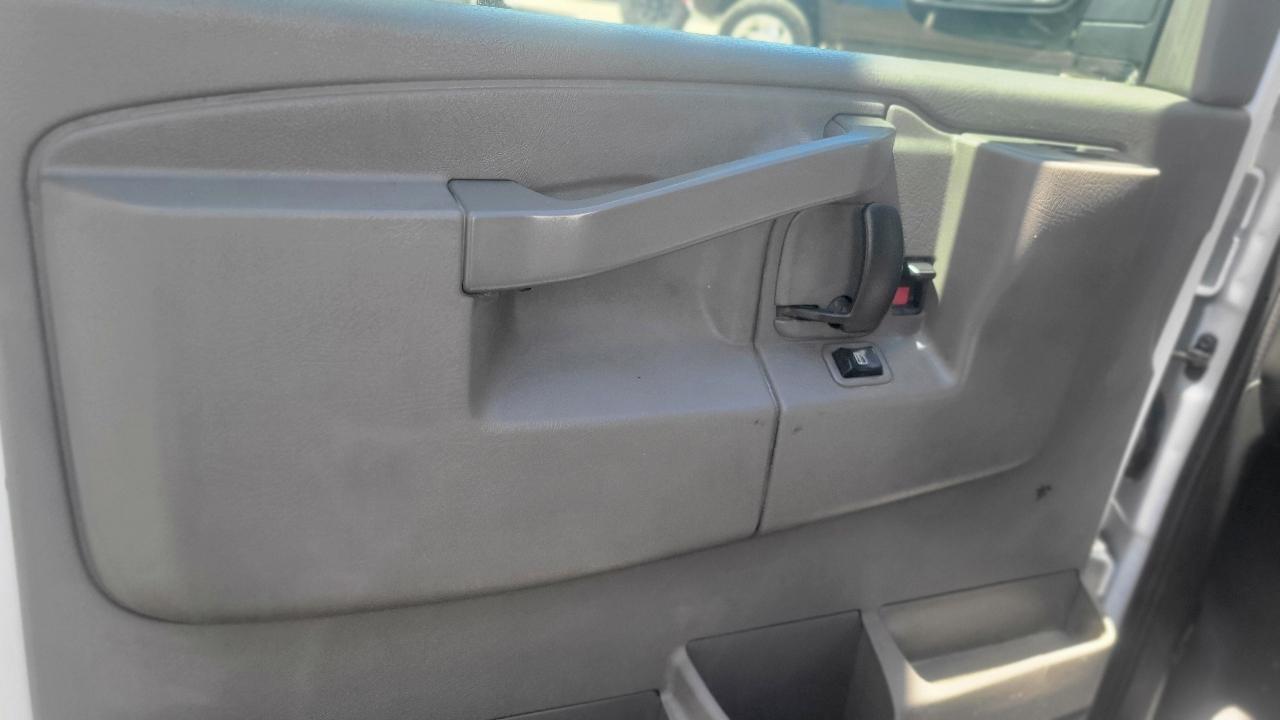 Chevrolet Express Cargo Van RWD 2500 135" 2018