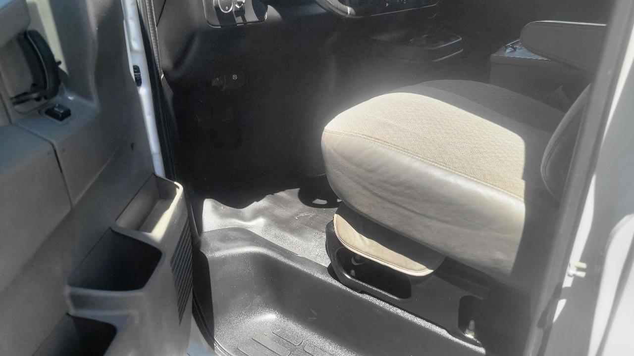 Chevrolet Express Cargo Van RWD 2500 135" 2018