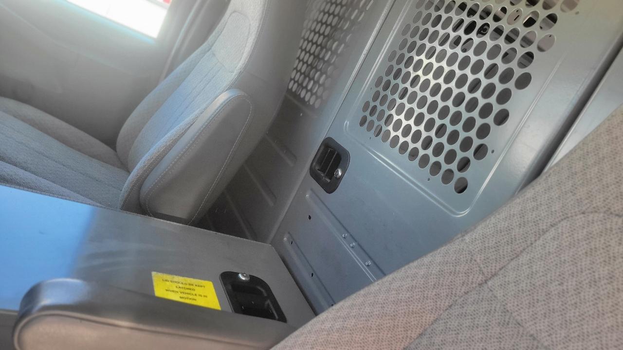 Chevrolet Express Cargo Van RWD 2500 135" 2018