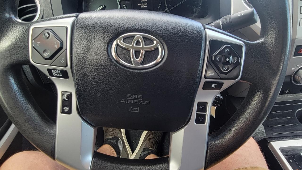 Toyota Tundra 4WD Limited Double Cab 6.5' Bed 5.7L (Natl) 2018