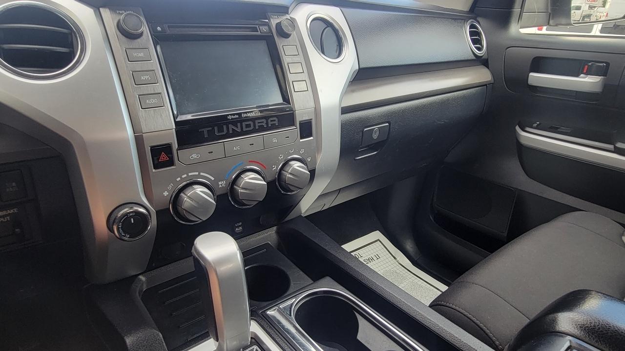 Toyota Tundra 4WD Limited Double Cab 6.5' Bed 5.7L (Natl) 2018