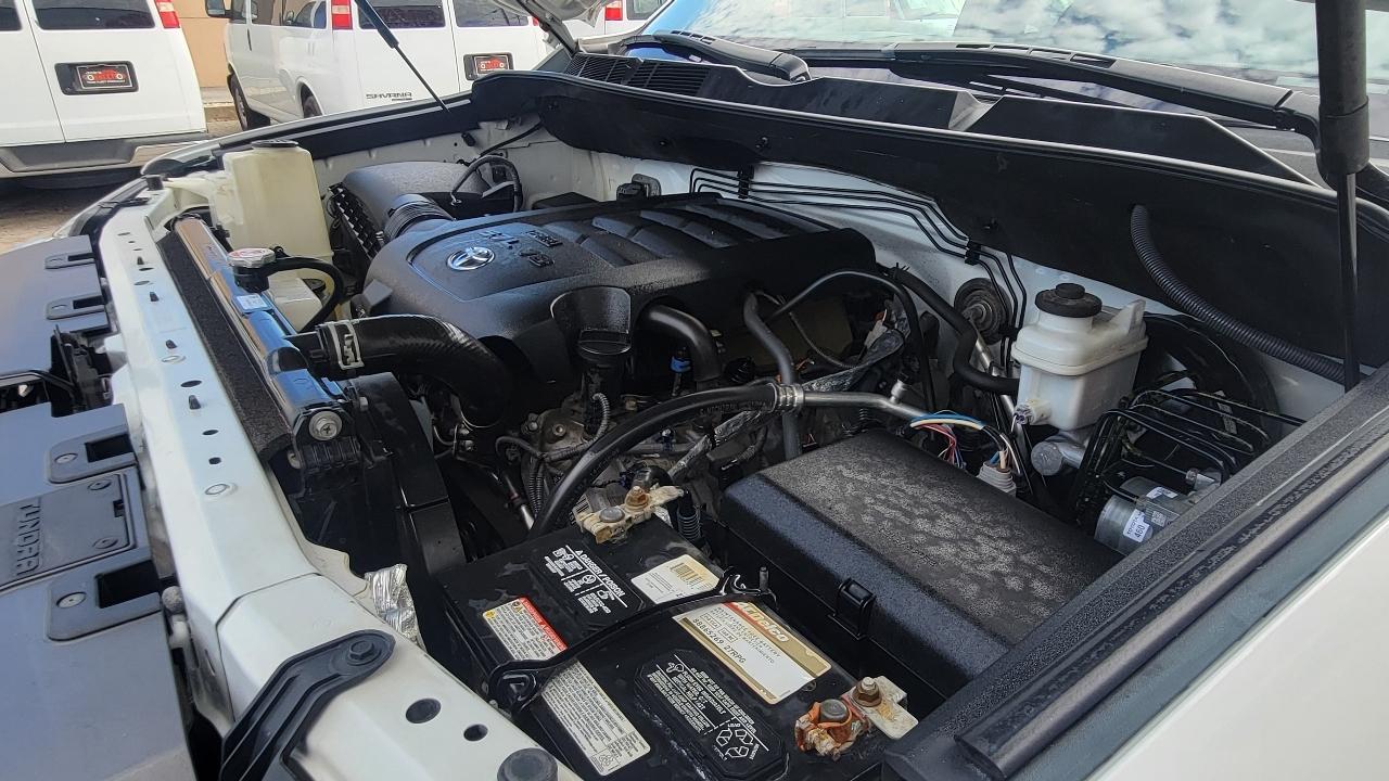 Toyota Tundra 4WD Limited Double Cab 6.5' Bed 5.7L (Natl) 2018
