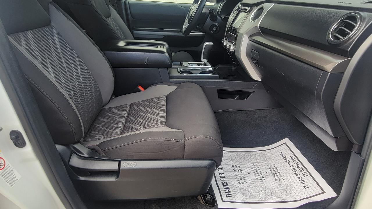Toyota Tundra 4WD Limited Double Cab 6.5' Bed 5.7L (Natl) 2018