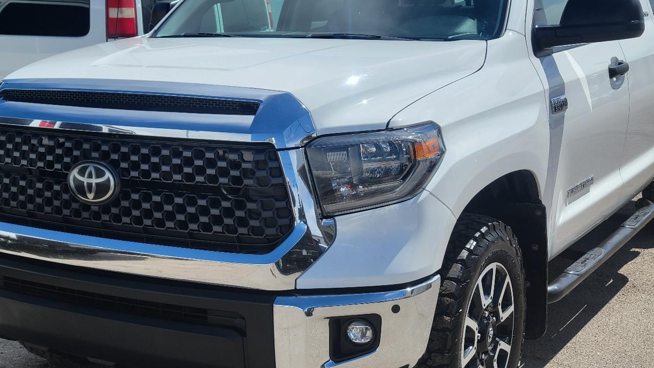 Toyota Tundra 4WD Limited Double Cab 6.5' Bed 5.7L (Natl) 2018