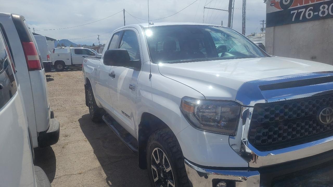 Toyota Tundra 4WD Limited Double Cab 6.5' Bed 5.7L (Natl) 2018