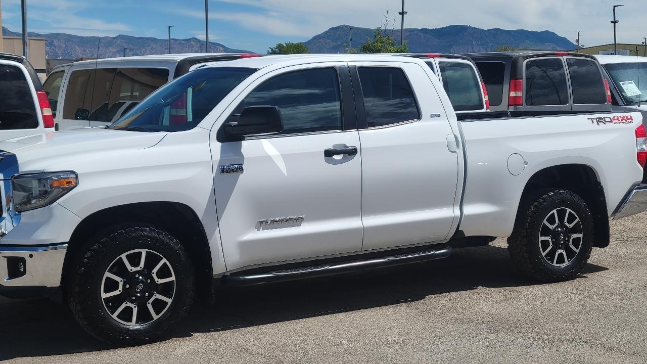Toyota Tundra 4WD Limited Double Cab 6.5' Bed 5.7L (Natl) 2018