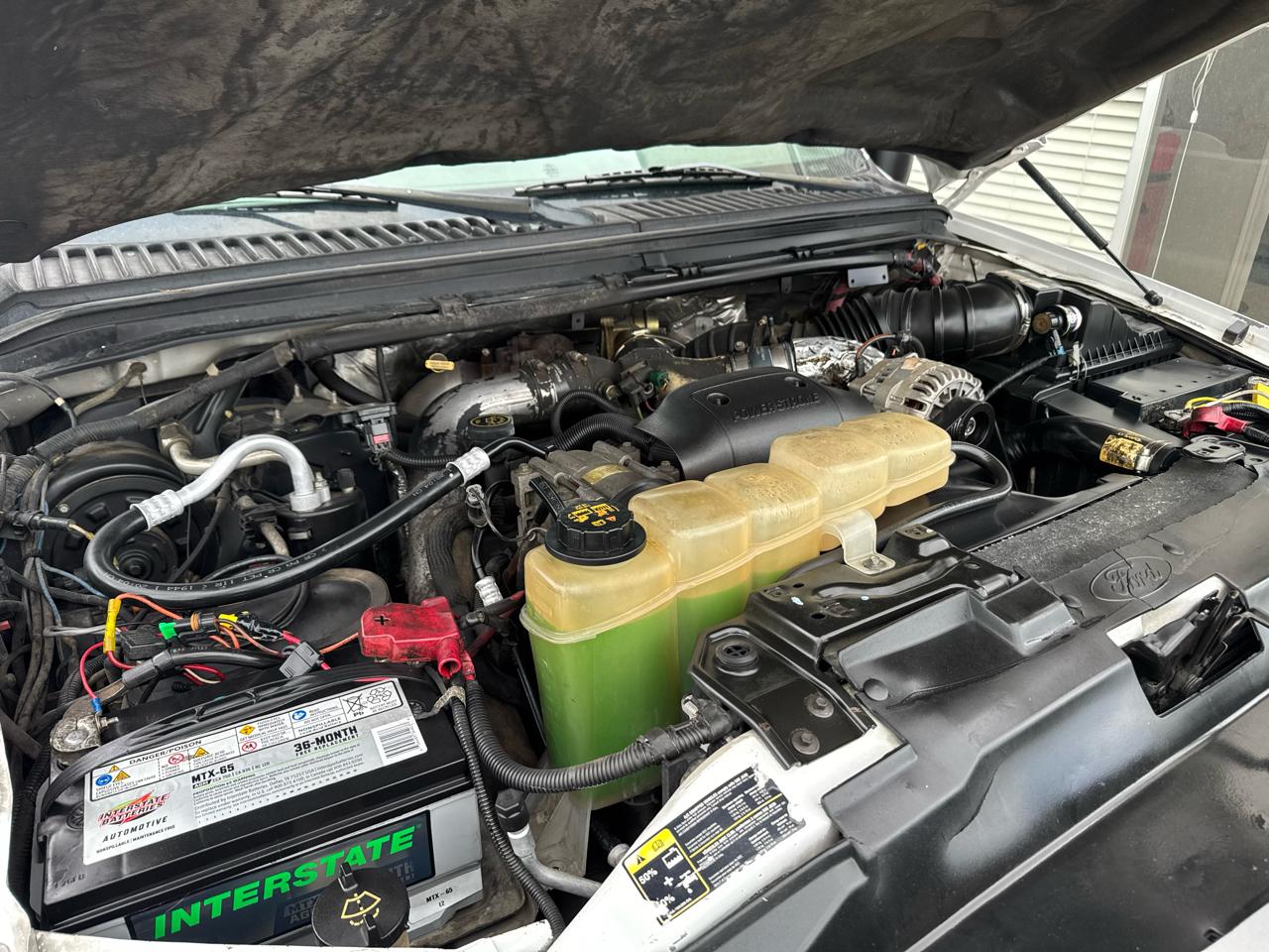 Ford Super Duty F-450 DRW Reg Cab 141" WB 60" CA XLT 2002