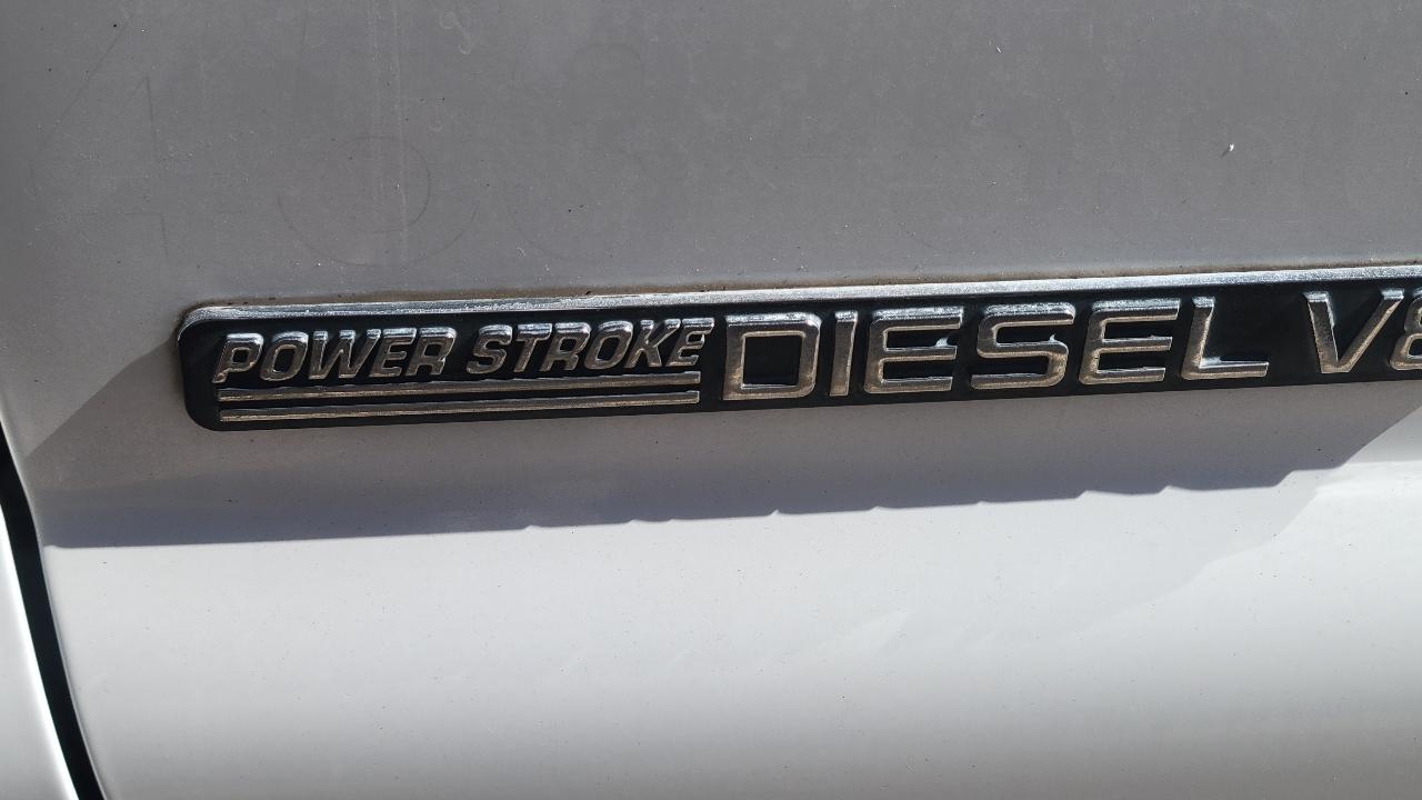Ford Super Duty F-450 DRW Reg Cab 141" WB 60" CA XLT 2002