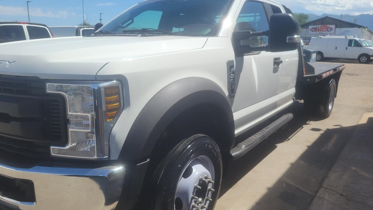 Ford Super Duty F-450 DRW XLT 4WD SuperCab 168" WB 60" CA XLT 2019