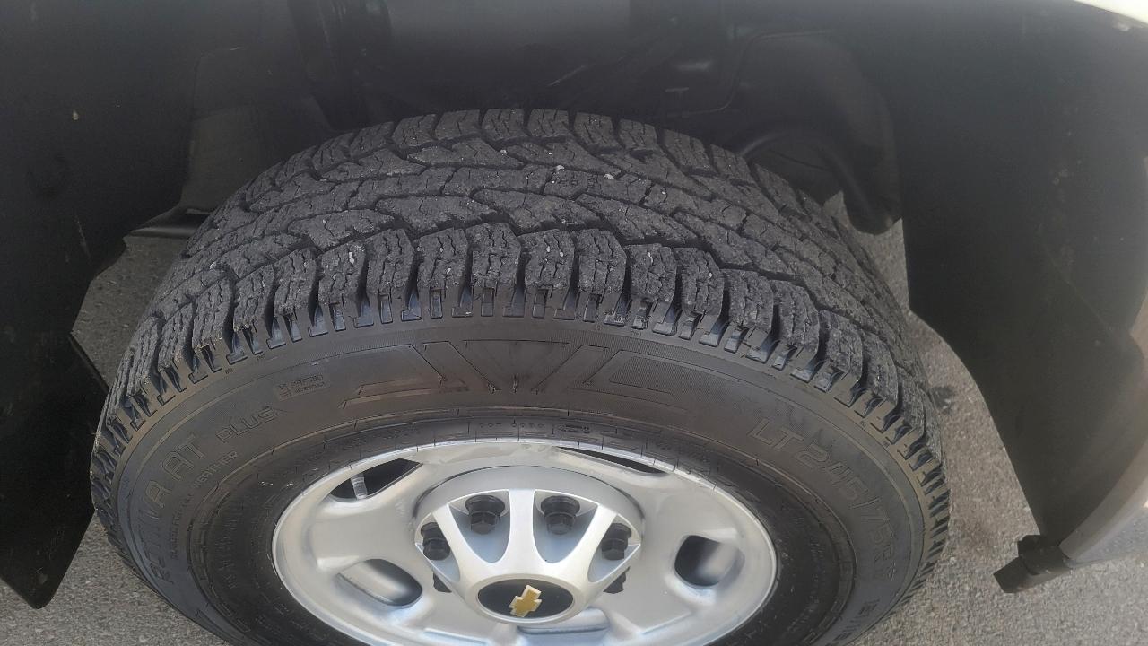 Chevrolet Silverado 2500HD 2WD Reg Cab 133.7" Work Truck 2013