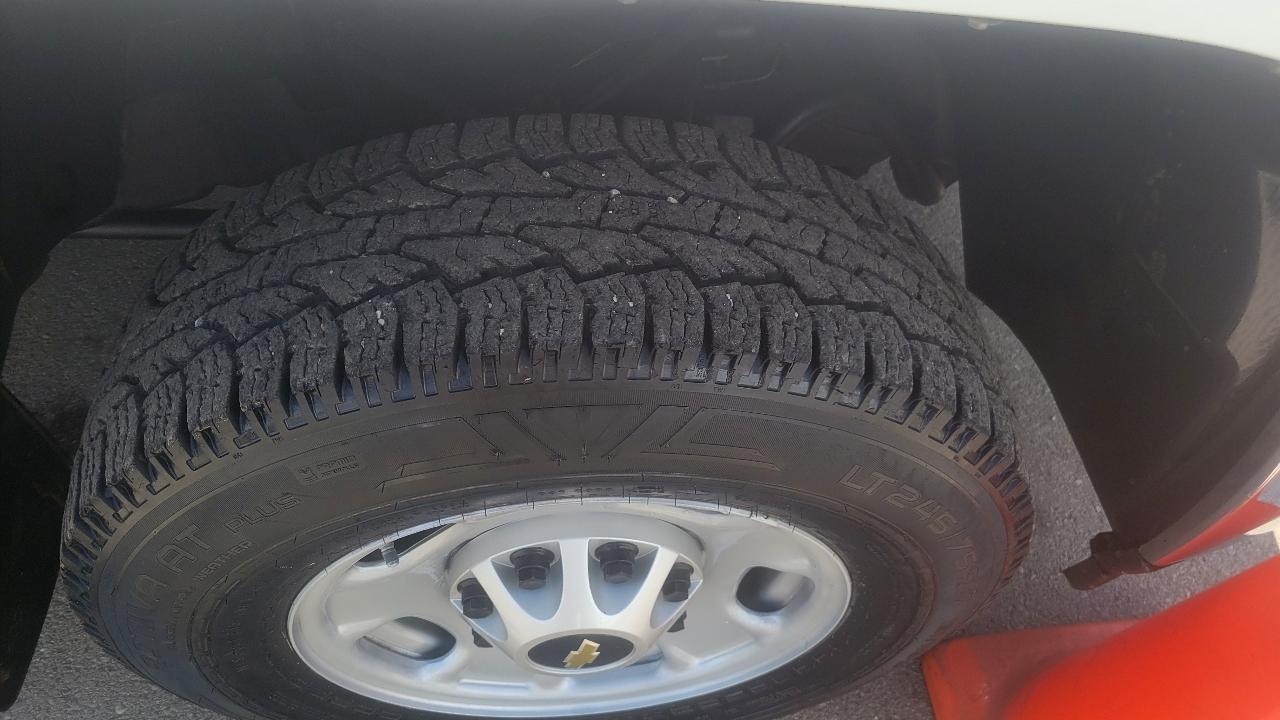 Chevrolet Silverado 2500HD 2WD Reg Cab 133.7" Work Truck 2013