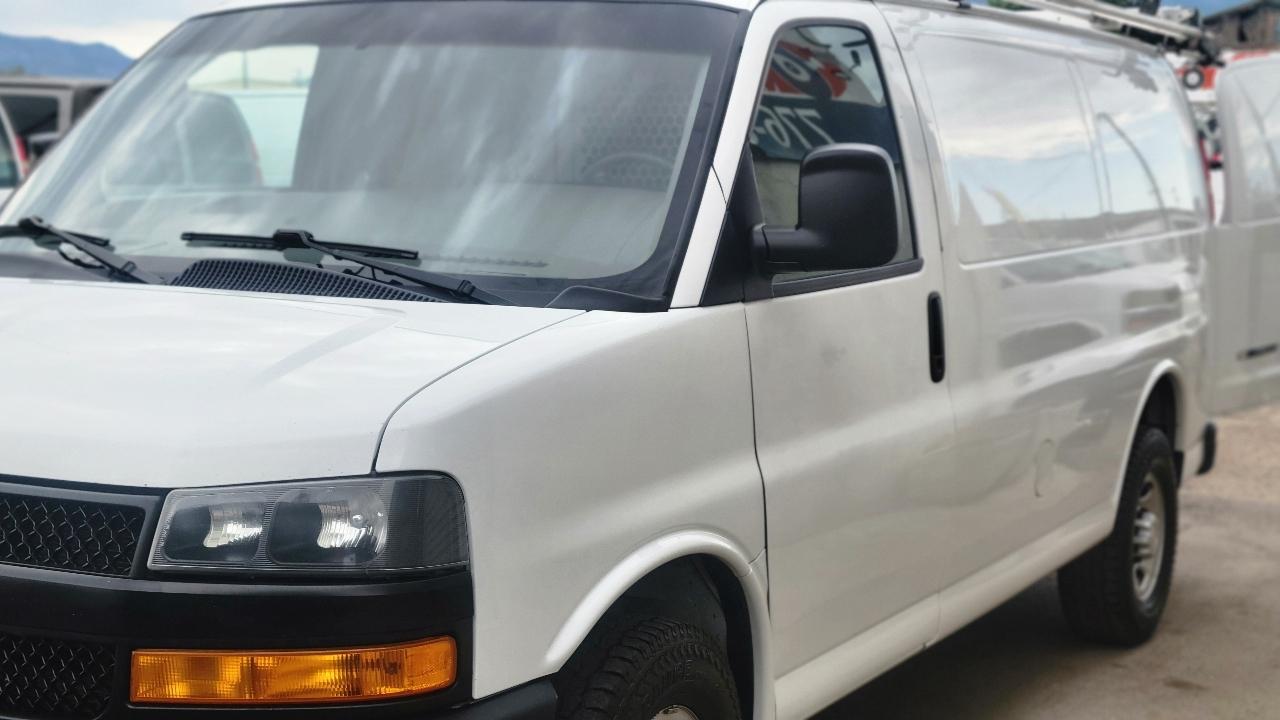 Chevrolet Express Cargo Van RWD 3500 135" 2019